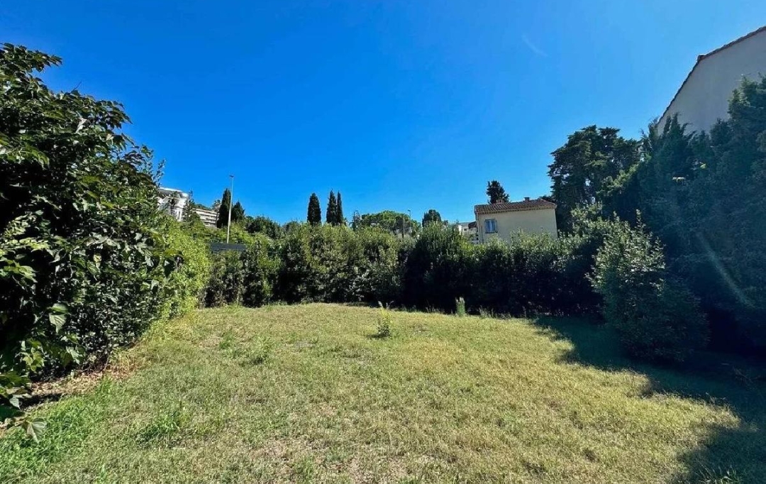 Annonces GRASSE : Terrain | CANNES (06400) | 706 m2 | 595 000 € 