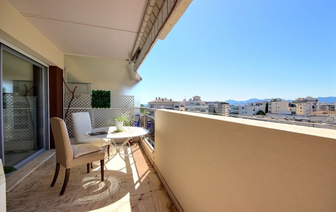 Annonces GRASSE : Maison / Villa | CANNES (06400) | 33 m2 | 297 000 € 