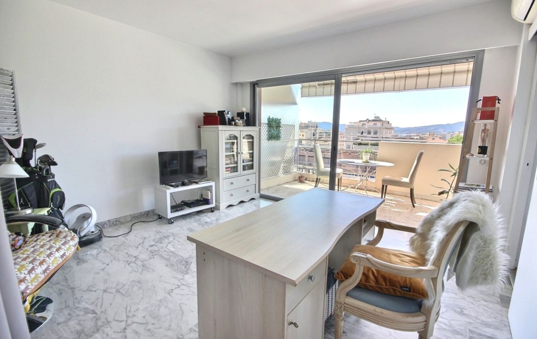 Annonces GRASSE : Maison / Villa | CANNES (06400) | 33 m2 | 297 000 € 